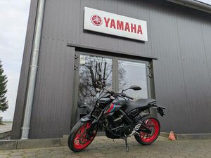 YAMAHA MT-125