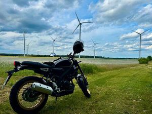 YAMAHA XSR 125 LEGACY