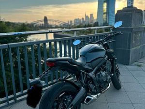 HONDA CB650R BLACK EDITION