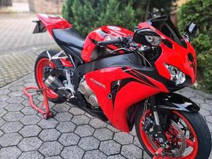HONDA CBR1000RR SC59
