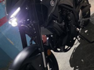 YAMAHA MT 03