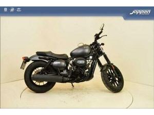 HYOSUNG AQUILA GV 125 S BOBBER (A1 RIJBEWIJS) (BJ 2022) — MOTOREN | HYOSUNG — MARKTPLAATS