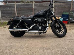 ② HARLEY DAVIDSON SPORTSTER XL IRON 883