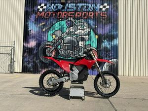 2025 STARK VARG ALPHA 19