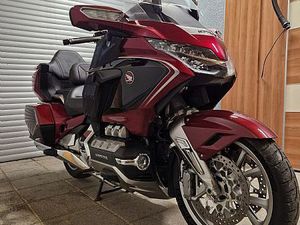 HONDA GOLDWING