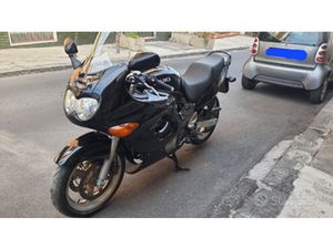 SUZUKI GSX 600 F