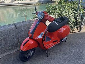 VESPA GTS 300 SUPER SPORT CANTON LUCERNE -