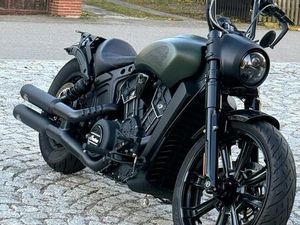 INDIAN SCOUT ROUGE UMBAU BJ 2024