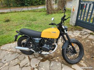 MOTO BRIXTON CROMWELL 125
