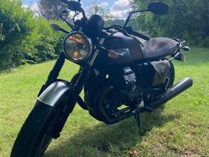 MOTO GUZZI V7 III STONE
