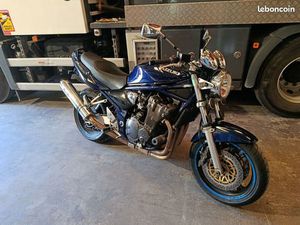 MOTO SUZUKI 1200 BANDIT