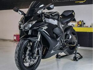 KAWASAKI NINJA ZX10R