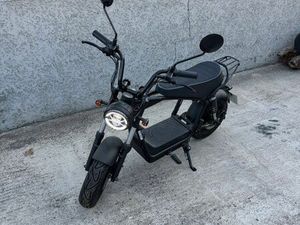 MOTO ÉLECTRIQUE