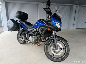 SUZUKI DL 650 V-STROM (AVEC BAGAGERIE)