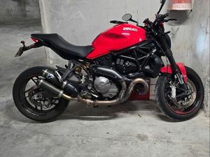 DUCATI MONSTER 821 ROUGE