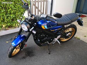 MOTO 125 YAMAHA XSR