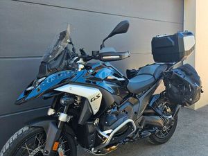 BMW R 1300 GS TRIPLE BLACK