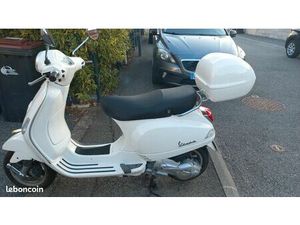 VESPA LX 125