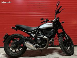 DUCATI SCRAMBLER ICON DARK 2021 – 1ÈRE MAIN – 5000 KM – EXCELLENT ÉTAT