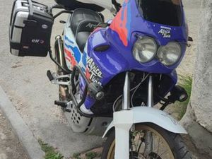 VEND AFRICA TWIN RD07