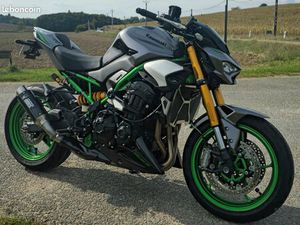 KAWASAKI Z900 SE 2025