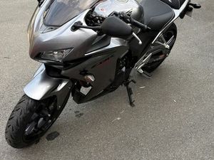 HONDA CBR 500R ABS