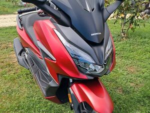 SCOOTER HONDA FORZA 125 SOUS GARANTIE