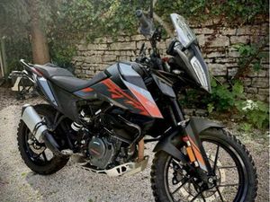 KTM ADVENTURE 390
