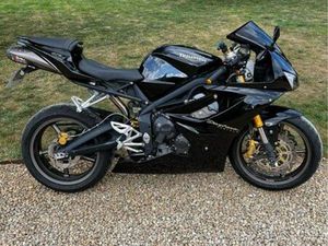 TRIUMPH 675 DAYTONA YOSHIMURA TBEG