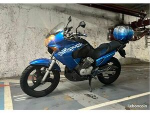 MOTO HONDA VARADERO 125