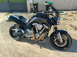 YAMAHA MT-01 – 2005 – 12 007 KM