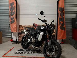 HUSQVARNA 801 SVARTPILEN