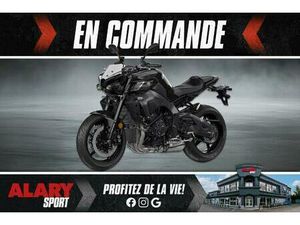 2025 YAMAHA MT-10