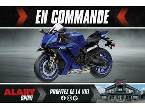2026 YAMAHA YZF-R1 70E ANNIVERSAIRE