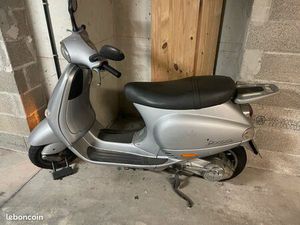 VESPA 125 ET4 2004