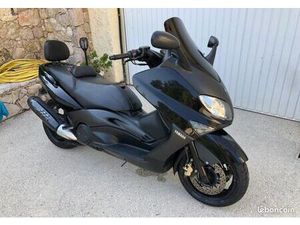 YAMAHA TMAX