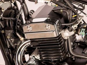 LEONART / REGAL RAPTOR DAYTONA 350 CC DE COLLECTION EDITION LIMITÉE