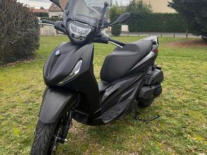 PIAGGIO BEVERLY 400 DEEP BLACK 2025