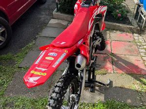 HONDA CRF 250 R