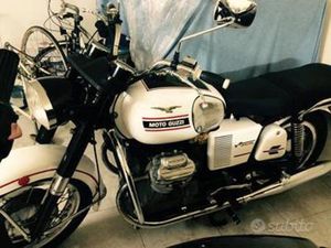 MOTO GUZZI V7