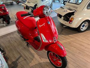 VESPA PRIMAVERA RED 125 NEU SOFORT LIEFERBAR