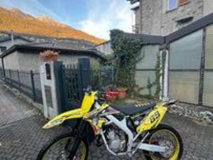 SUZUKI VALENTI RME 50 - 2015