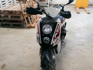 SCOOTER SYM 50CM CROX