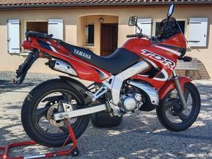 MOTO YAMAHA 125 TDR