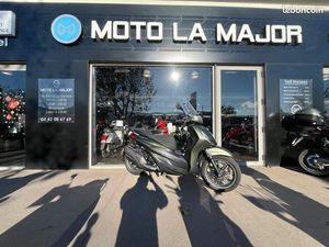 PIAGGIO BEVERLY 400 HPE SPORT CHEZ MOTO LA MAJOR AUBAGNE