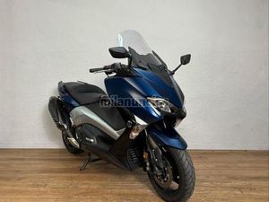 YAMAHA - TMAX