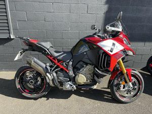 DUCATI MULTISTRADA V4