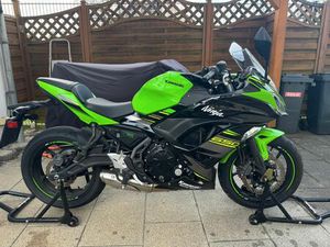 KAWASAKI NINJA 650 - MODELL 2020 SERVICE/TÜV NEU