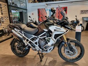 TRIUMPH TIGER 1200 RALLY EXPLORER