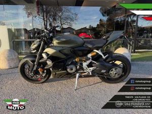 DUCATI STREETFIGHTER V2